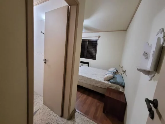 Imagem PITANGUEIRAS - LOCAL NOBRE, APTO COM PISO EM EM GRANITO, EXCELENTE APTO REFORMADO E SUPER ESPAÇOSO, 120 M² ÚTEIS, 02 VAGAS DE GARAGEM, SERV. DE PRAIA