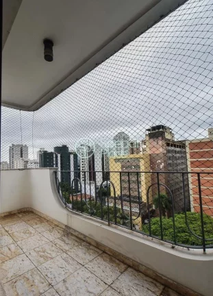 Imagem Ótimo apartamento com 320m² no Campo Belo, um por andar. Amplo living com varanda, home theather, ...