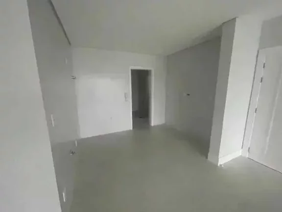 Imagem Apartamento com 4 dormitórios sendo 2 suítes, 3 vagas de garagem, no Centro de Balneário Camboriú