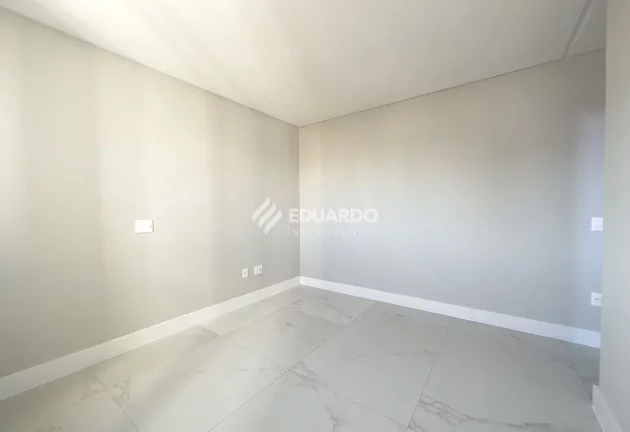 Imagem Apartamento no Edificio Garden Square com 4 suítes à venda, 179 m² - Meia Praia