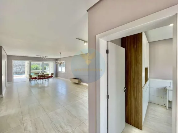 Imagem Casa em Condomínio a Venda no bairro Granja Viana - Cotia, SP
