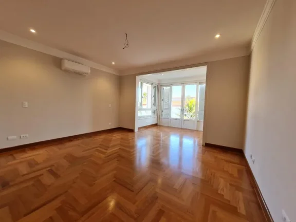 Imagem Casa no Res. Alphaville 2 - 470m²