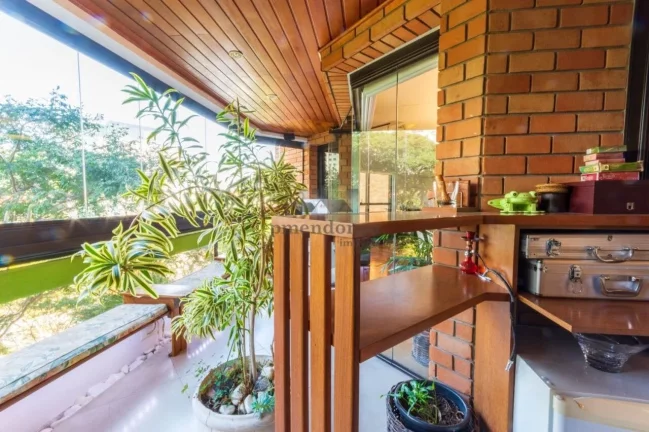 Imagem Apartamento à venda em Vila Madalena com 2 suites e 3 vagas, 177 m² .