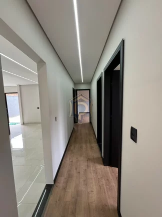 Imagem Casa Alto Padrão de esquina