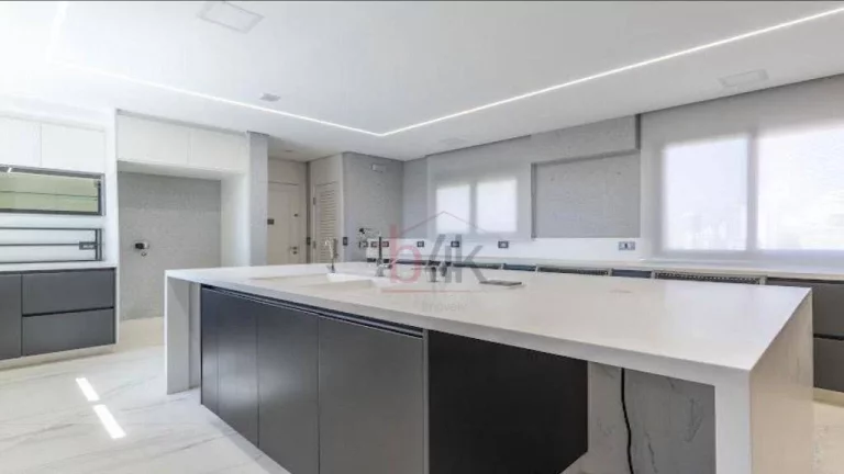 Imagem Cobertura Duplex de Luxo com 4 Quartos e Piscina Privativa à Venda no Campo Belo