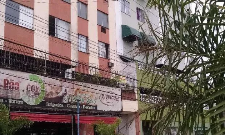 Imagem Apartamento com 2 dormitórios à venda, 80 m² por R$ 240.000,00 - Centro - São Gonçalo/RJ