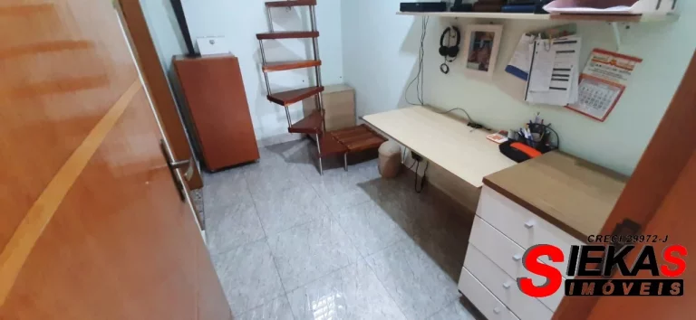 Imagem Imperdível! Casa à venda em São Paulo-SP, Itaquera, 4 quartos, 2 suítes, 2 salas, 3 banheiros, 3 vagas, 165m². Confira!