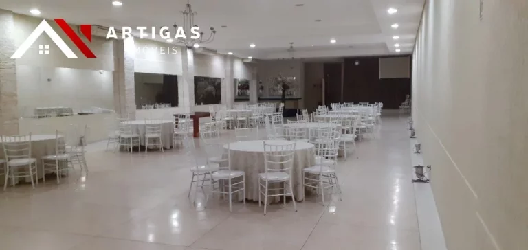 Imagem Ponto Comercial para Locação Comercial na Mooca 300m2 Salão Recepção Banheiros Estacionamento