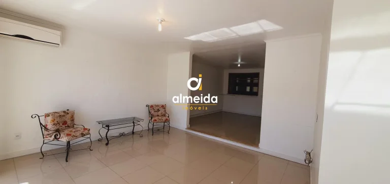Imagem CASA MARAVILHOSA NO BAIRRO DUQUE COM PISCINA
