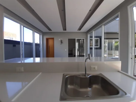 Imagem Luxuoso Apartamento à Venda em Condomínio de Alto Padrão em Alphaville Nova Esplanada, Votorantim-SP: 4 Quartos, 4 Suítes, 3 Salas, 6 Vagas de Garagem, 400m² Área