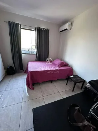 Imagem Casa com Piscina na Primeira Quadra, Barra Velha!