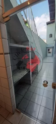 Imagem Sobrado Estudo permuta 3 dorm 1 suite , 2 banheiro , sótão , 2 varanda , quintal ,2 vagas, bairro Jardim Las Vegas, , Santo André