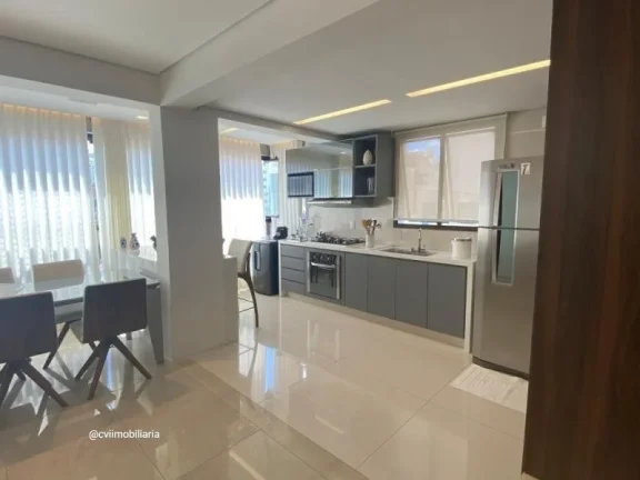 Imagem Descubra o seu novo lar em um amplo apartamento localizado no coração do Santo Antônio. O apartam...
