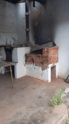 Imagem Ampla Casa com 3 Quartos, Edícula e Quintal Espaçoso: Conforto e Praticidade para Sua Família!