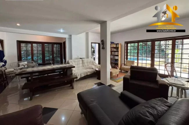 Imagem Casa à venda no condomínio Petit Village na Granja Viana - Batelli Imóveis