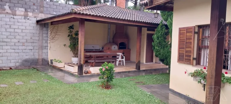 Imagem VILA GIGLIO. CASA COM PISCINA.