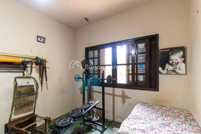 Imagem Casa à venda com 214m², 4 quartos e 2 vagas