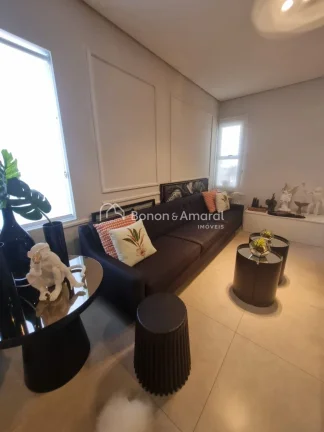 Imagem Este moderno sobrado, bem localizado dentro do condomínio, oferece 2 quartos, sendo uma suíte com ...
