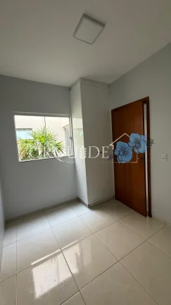 Imagem Imperdível oportunidade: Casa à venda em Rio Verde-GO, Residencial Solar dos Ataídes 2ª Etapa, 3 quartos, 1 suíte, 2 vagas, 112m².