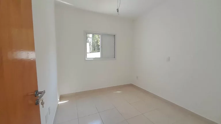 Imagem Excelente Casa à Venda na Vila Beatriz, São Paulo-SP: 3 Quartos, 1 Suíte, 2 Vagas, Portão Eletrônico, Perto do Metrô e Churrasqueira!