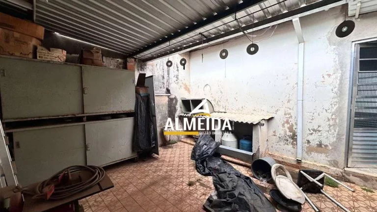 Imagem Casa com 2 dormitórios à venda, 110 m² por R$ 330.000,00 - Cidade Claret - Rio Claro/SP