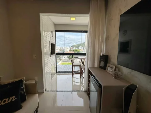 Imagem Apartamento alto padrão com 2 dormitórios sendo 1 suíte e 2 vagas - Nações | Balneário Camboriú/SC