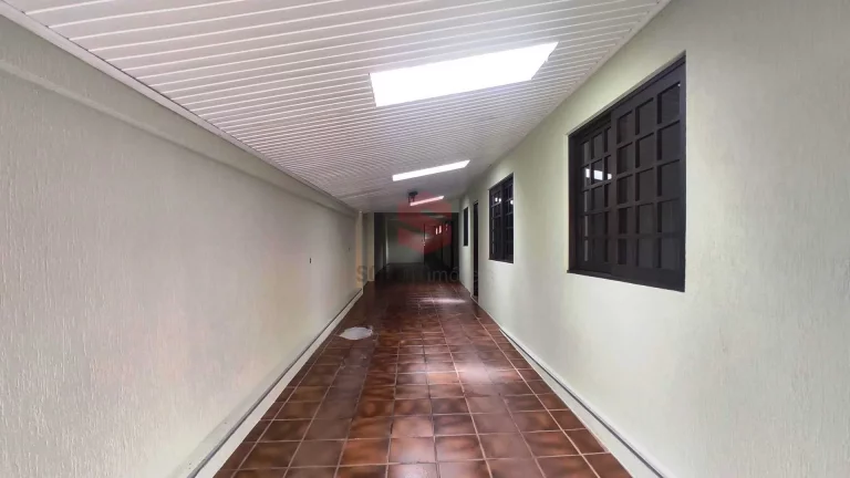 Imagem Casa com 320m2 e terreno com 1.016m2 na Vila Bancária, Campo Largo/PR