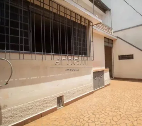 Imagem Casa térrea com 177 M², 2 dormitórios, banheiro com gabinete no lavatório e box em vidro, ampla ...