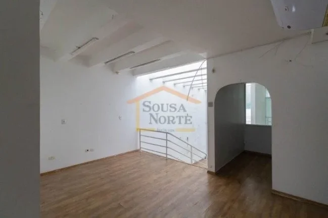 Imagem Ponto comercial com aproximadamente 516 m², composto por diversos ambientes e banheiros, possibilit...