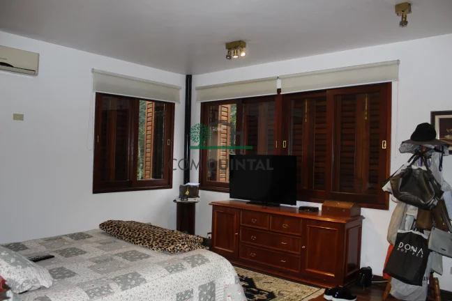 Imagem Casa com 4 Quartos à Venda, 760 m² em Altos De São Fernando - Jandira