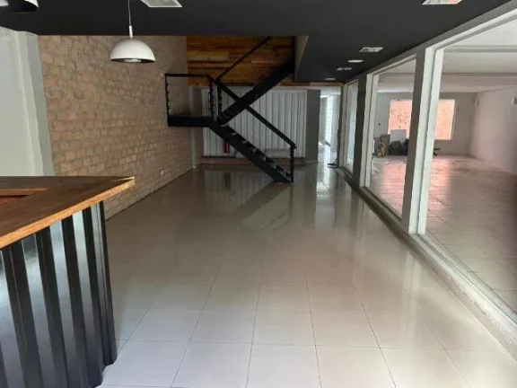 Imagem Prédio Comercial na Água Rasa com 10 Salas