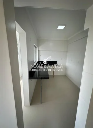 Imagem Próximo Av.Ana Costa, bem servido comercialmente, escolas, bancos, hospitais, entre outros.