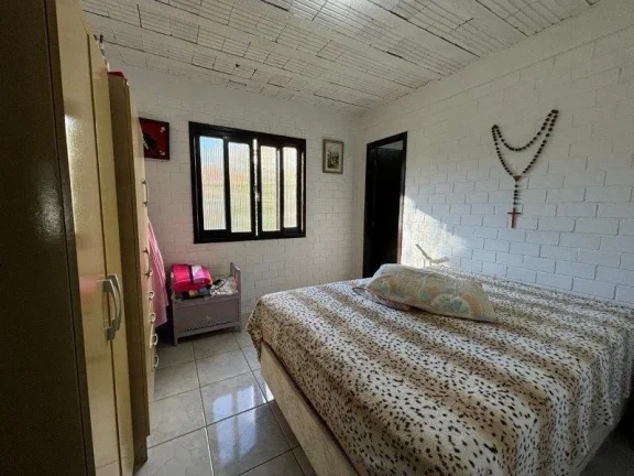 Imagem Casa 2 Dormitórios - Bairro Marambaia