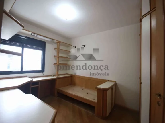 Imagem Apartamento em Higienópolis com 4 quartos (2 suítes) e 4 vagas, 202m²