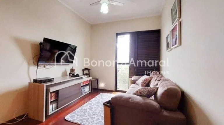 Imagem Apartamento amplo, em ótima localização!
Conta com 3 quartos com armários, 1 suíte, living para...