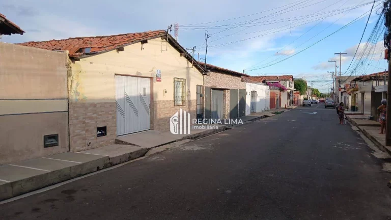 Imagem Casa com 3 dormitórios à venda, 120 m² por R$ 250.000,00 - Dirceu I - Teresina/PI