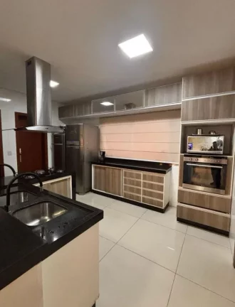 Imagem Casa em Condomínio para Venda em Cuiabá / MT no bairro Jardim Imperial