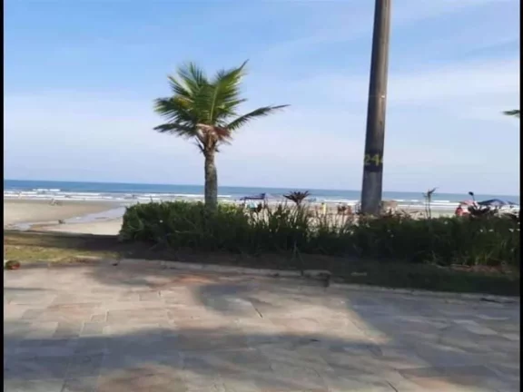 Imagem Sobrado com 2 dormitórios à venda, 65 m² por R$ 320.000,00 - Jardim Imperador - Praia Grande/SP