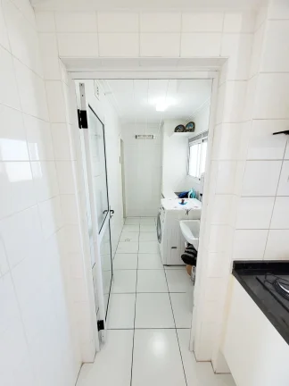 Imagem Apartamento 137M², 3Q, 1 Suíte, 4 Banheiros, 2 Vagas, Varanda, Condomínio Clube, Academia, Piscina, Sauna, Salão de Festas, Churrasqueira, Personal.