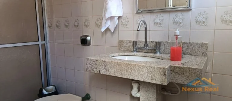 Imagem Sobrado com 4 Quartos
