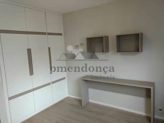 Imagem Apartamento amplo com living para dois ambientes, 03 dormitórios sendo 01 suíte, cozinha e área d...