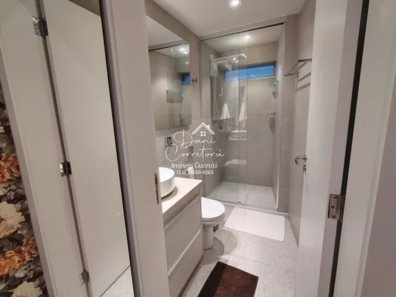 Imagem Apartamento atualizado e reformado com vista para o mar e lazer, 3 quartos com suíte e 2 vagas na Pitangueiras, Guarujá-SP - 165m² de área.