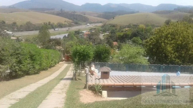 Imagem Chácara com 2 quartos, 1700m2, à venda em Igaratá, Centro