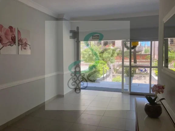 Imagem Venda de Apartamento no Guarujá! 2 dormitórios com armários, sala, cozinha com armários, lavanderia, banheiro, 1 vaga de garagem, 45 m² útil, quarto