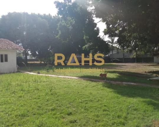 Terreno com 3.875,45 m² Em Camboriu na região Central Excelente opção para construção e para i...