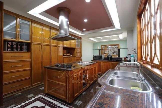 Imagem Casa em Condomínio para Venda em Teresópolis / RJ no bairro Parque do Imbui