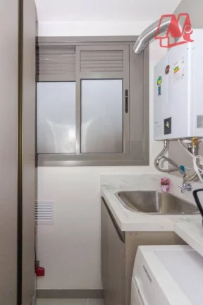 Imagem No bairro Farroupilha, 3 dormitórios, vaga e infraestrutura