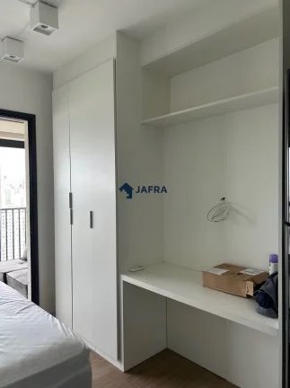 Imagem Aluguel Studio: vista livre ao lado do Shopping Frei Caneca