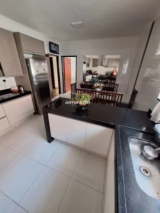 Imagem Casa a Venda Jardim Portinari, Reformada e com edícula nos fundos