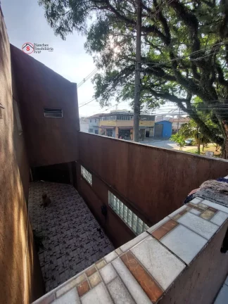 Imagem SOBRADO A VENDA AO LADO DO METRÔ VILA PRUDENTE. SUPER AMPLO E ACONCHEGANTE, EM RUA TRANQUILA. 3 SUÍTES E 4 VAGAS DE GARAGEM.